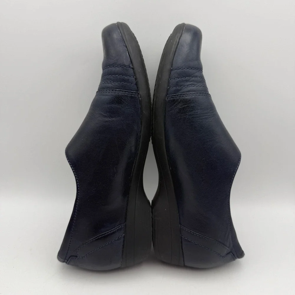 Dansko Franny Leather Slip On Shoes Women 37 US 7 Navy Blue Professional Comfort